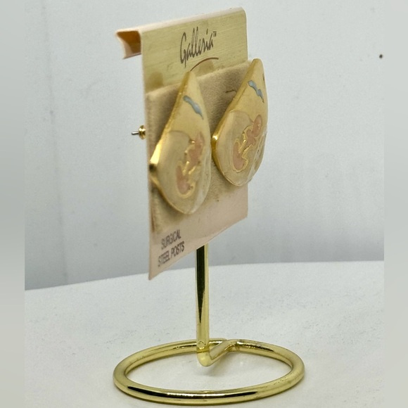 Vintage Nautical Anchor & Starfish Earrings with Surgical Steel Posts - Picture 10 of 13